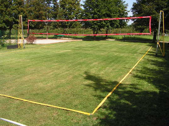 Strutture sportive - Campo da tennis